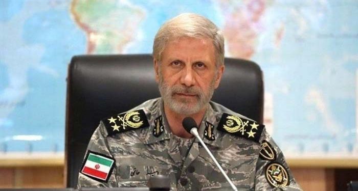 ایران کے محافظ آپ کی ٹانگیں توڑ دیں گے ،ایرانی آرمی چیف کا ٹرمپ کو جواب