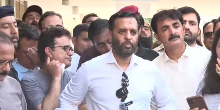مصطفیٰ کمال کا پمز سانحے پر خود کو احتساب کے لیے پیش کرنے کا اعلان