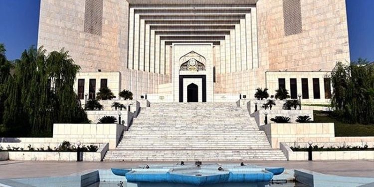سپریم کورٹ میں بانی پی ٹی آئی کی اسپتال منتقلی کا کیس، اضافی دستاویزات جمع