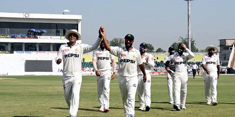 Pakistan Test team's tour of England Warm-up match extended to three days.