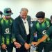 انگلینڈ میں پاکستان کرکٹ ٹیم نے یوم آزادی پر کیک کاٹا