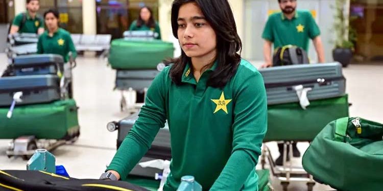 Pakistan women's team departs for home from Sri Lanka.
