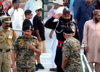 Pakistani Rangers officer salutes Indian army officer at Wagah border, video goes viral on social media
