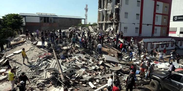 Powerful 7.4 magnitude earthquake hits the Colombian city of Cali; widespread panic ensues.