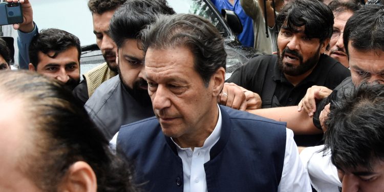 بانی پی ٹی آئی کی اسپتال منتقلی کی تیاریاں شروع