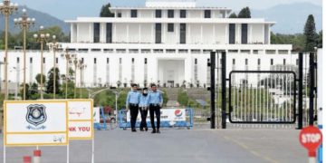 صدرِ مملکت کی 355 افراد کو سول ایوارڈز دینے کی منظوری