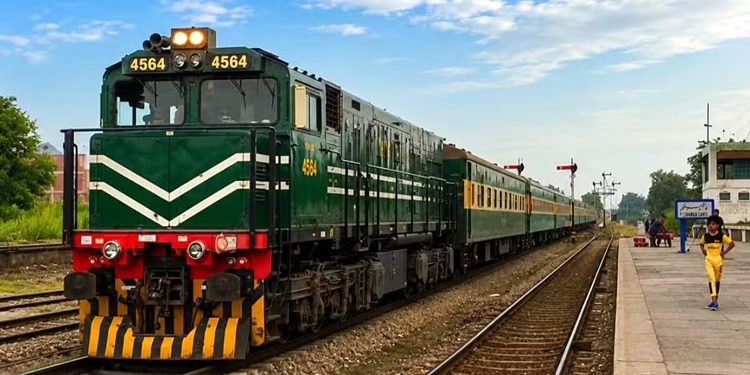 Sandal Express restored after 8 years; rail link between Sargodha and Multan re-established.