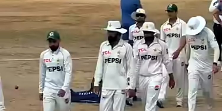 The Pakistan Test squad has arrived in England; the first Test begins on August 19.