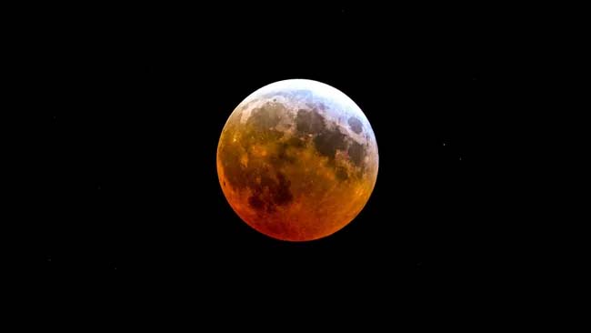 جزوی چاند گرہن 27 اور 28 اگست کی درمیانی شب ہوگا