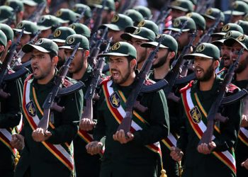 Trump's announcement of economic sanctions on Iran is an admission of defeat in the war Revolutionary Guards.