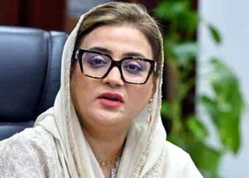 Uzma Bukhari files defamation suit against Shahbaz Gul and journalist Tariq Mateen