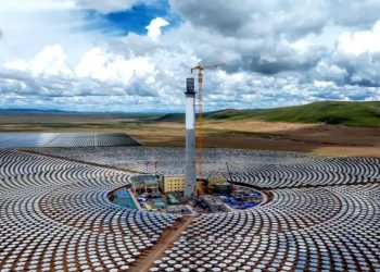 World's highest solar thermal power plant in China; 15,927 mirrors installed.