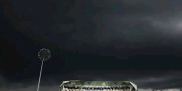 لارڈز ٹیسٹ ، خراب روشنی کے باعث پہلے رو ز کا کھیل روکدیا گیا ،انگلینڈ کے 248رنز