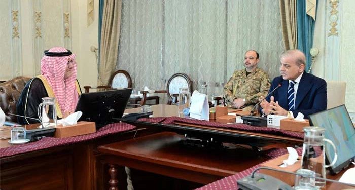 سعودی عرب کے ساتھ اسٹریٹجک اقتصادی شراکت داری چاہتے ہیں،وزیراعظم