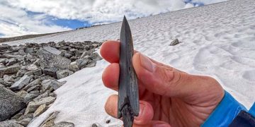 5,000-year-old arrow recovered from Norway's snowy mountains.