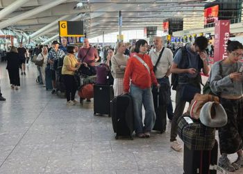 Air traffic system in Britain paralyzed, military plane data logging error blamed
