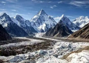 Alarm bells ring for over 13,000 glaciers in Pakistan.