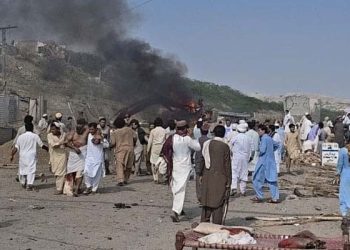 ڈیرہ اسماعیل خان میں مبینہ خودکش دھماکا، 12 افراد شہید، 35 زخمی
