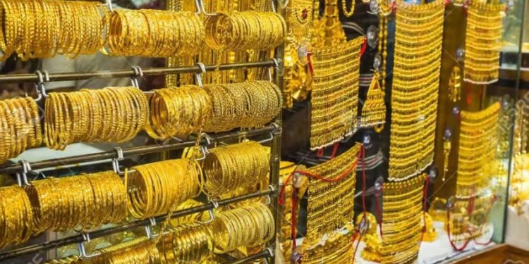 سونے اور چاندی کی قیمتوں میں بڑی کمی