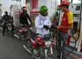 موٹر سائیکل اور چھوٹی گاڑیوں کے صارفین کے لیے پیٹرول پر بڑا ریلیف