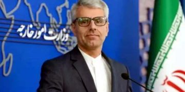 Contact took place between the Iranian and American sides in New York through a Qatari mediator Esmaeil Baghaei.