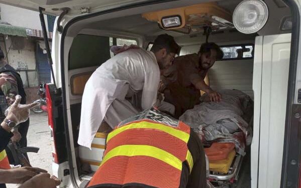 ڈیرہ اسماعیل خان: دھماکے کے زخمیوں کو لے جانے والی ایمبولینس پر فائرنگ، 2 ریسکیو اہلکار شہید