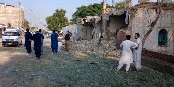 کوہاٹ پولیس لائنز مسجد میں دھماکا،شہداء کی تعداد 21 ہو گئی ، 6دہشت گرد مارے گئے