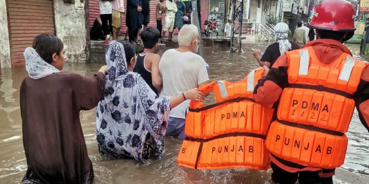 Heavy rain continues for second day in Rawalpindi, Islamabad, several areas under water