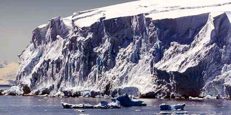 Hundreds of earthquakes discovered under Antarctica's glacier, scientists are also worried