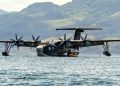 Joint rescue exercise between Japan's advanced naval aircraft and US Air Force aircraft