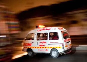 Karachi Deaths of a husband, wife, and three children in a flat; identities of the deceased revealed.