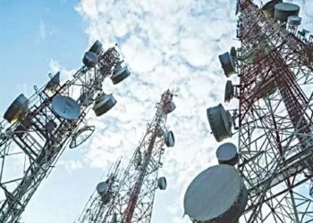 موبائل اور انٹرنیٹ سروس خراب، قائمہ کمیٹی کا ٹیلی کام کمپنیوں کو طلب کرنے کا فیصلہ، ایپل کو پاکستان لانے کی کوششیں تیز