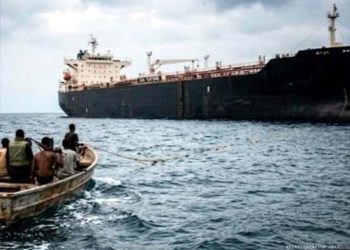 Oil tanker 'Honor 25' seized by pirates in Somalia, 5 people including 3 Pakistanis killed