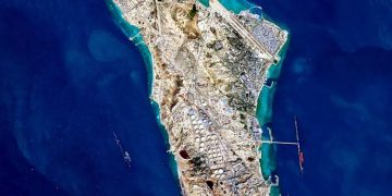 Over 550 attacks were carried out on Iran's Kharg Island, says Iranian minister.
