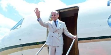 وزیراعظم شہباز شریف لندن سے پاکستان روانہ