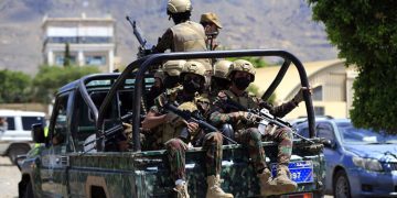 Saudi-led forces claim to have killed 30 Houthi fighters.