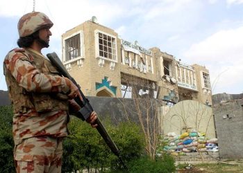 Security threat in Peshawar Civil Secretariat evacuated; entry to Police Lines also barred.