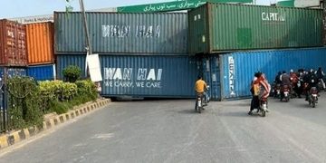 Seizure of containers in Islamabad and Rawalpindi; transporters demand immediate release of vehicles.