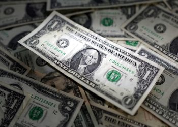 The US dollar weakened for the second consecutive month; the dollar index fell by 0.9 percent in August.