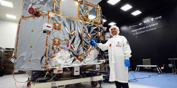 Turkey's first mission to the moon, preparation and installation of the spacecraft complete