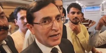 اداروں یا اسلام آباد پر حملہ نہیں کرینگے،پرامن رہیں گے ،بیرسٹر گوہر