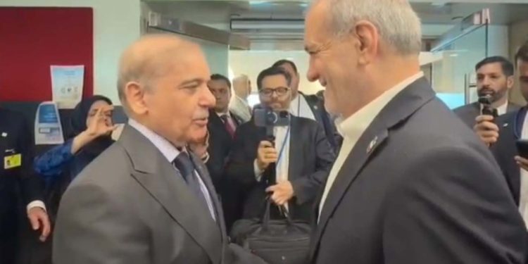وزیراعظم کی نیویارک میں ایرانی صدر مسعود پزشکیان سے ملاقات
