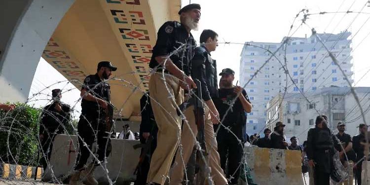 گورنر راج کے بعد وزیراعلیٰ سیکرٹریٹ، سی ایم ہاؤس اور اسکواڈ پر تعینات 48 اہلکار واپس طلب