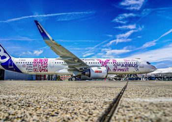 An aircraft with a range of 4,700 miles