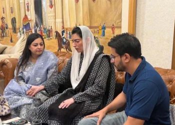آصفہ بھٹو کی حنا جاوید کے اہلخانہ سے ملاقات، عدالتی کمیشن بنانے کی حمایت