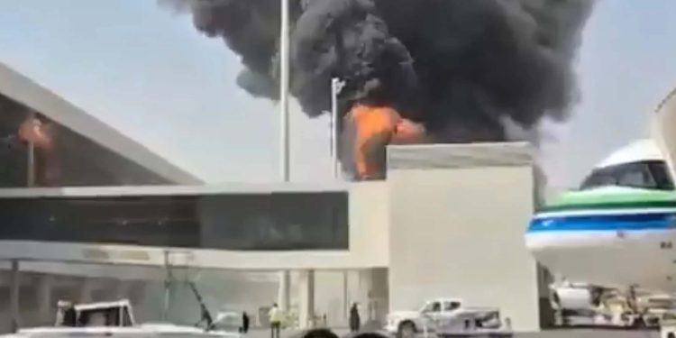 سعودی عرب کے ریاض ایئر پورٹ پر حملہ ،12افراد جاں بحق،309 زخمی