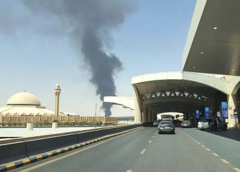سعودی عرب کے2ہوائی اڈوں پر حملے، 3 افراد ہلاک، 30 سے زائد زخمی