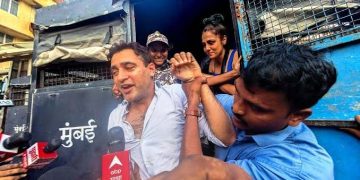 بالی ووڈ اداکار عمران خان کا بھارت چھوڑنے کا نوٹس چیلنج کرنے کا فیصلہ