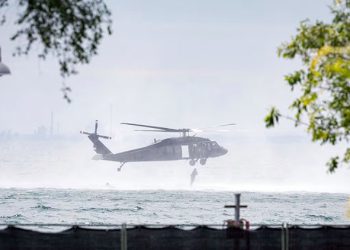Canada halts purchase of 16 Black Hawk helicopters as defense contracts with US are reviewed