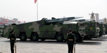 Challenging China's defense system US plans to develop a low-cost hypersonic missile.